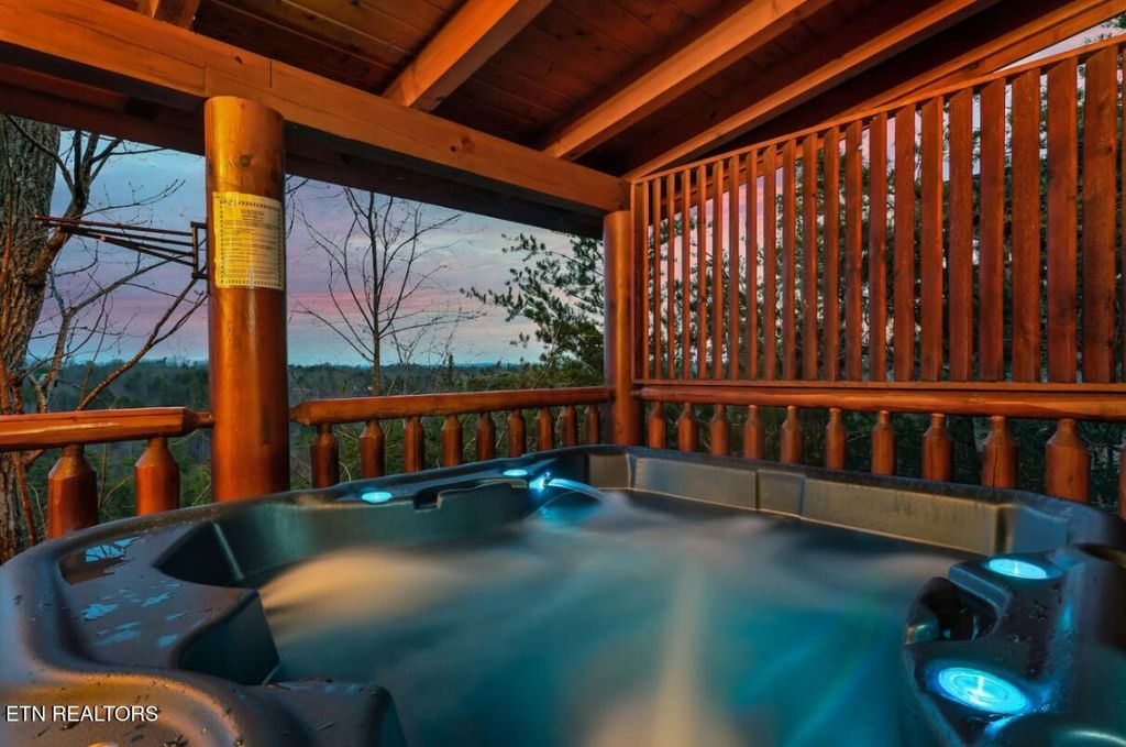 Photo of 2009 Cougar Crossing Way, Sevierville, TN 37876 (MLS # 1333576)