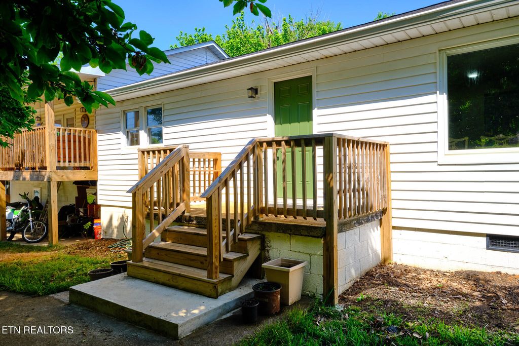 Photo of 8000 W Highway 11, Lenoir City, TN 37771 (MLS # 1338152)