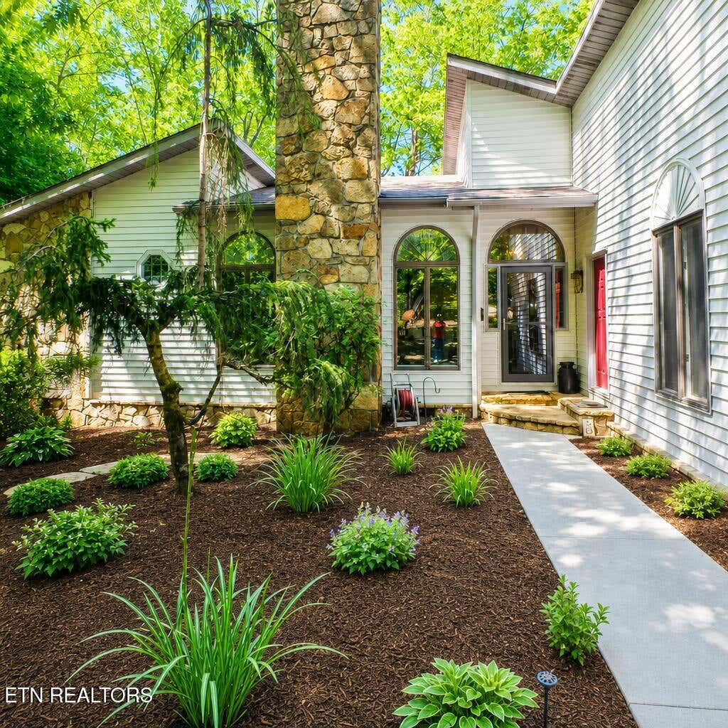 Photo of 187 Ivy Brook Lane, Crossville, TN 38558 (MLS # 1341250)