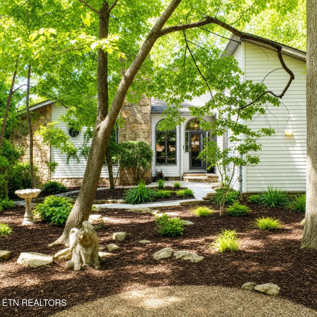 Photo of 187 Ivy Brook Lane, Crossville, TN 38558 (MLS # 1341250)