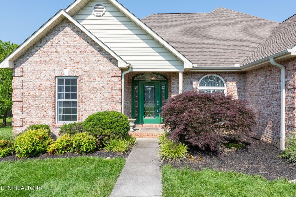 Photo of 210 Oologila Place, Loudon, TN 37774 (MLS # 1318252)