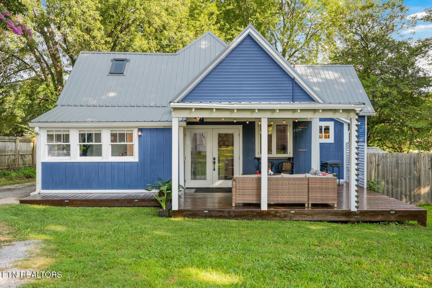 306 Dahlia Drive