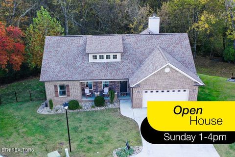 Photo of 505 Greystoke Lane, Knoxville, TN 37912 (MLS # 1325860)