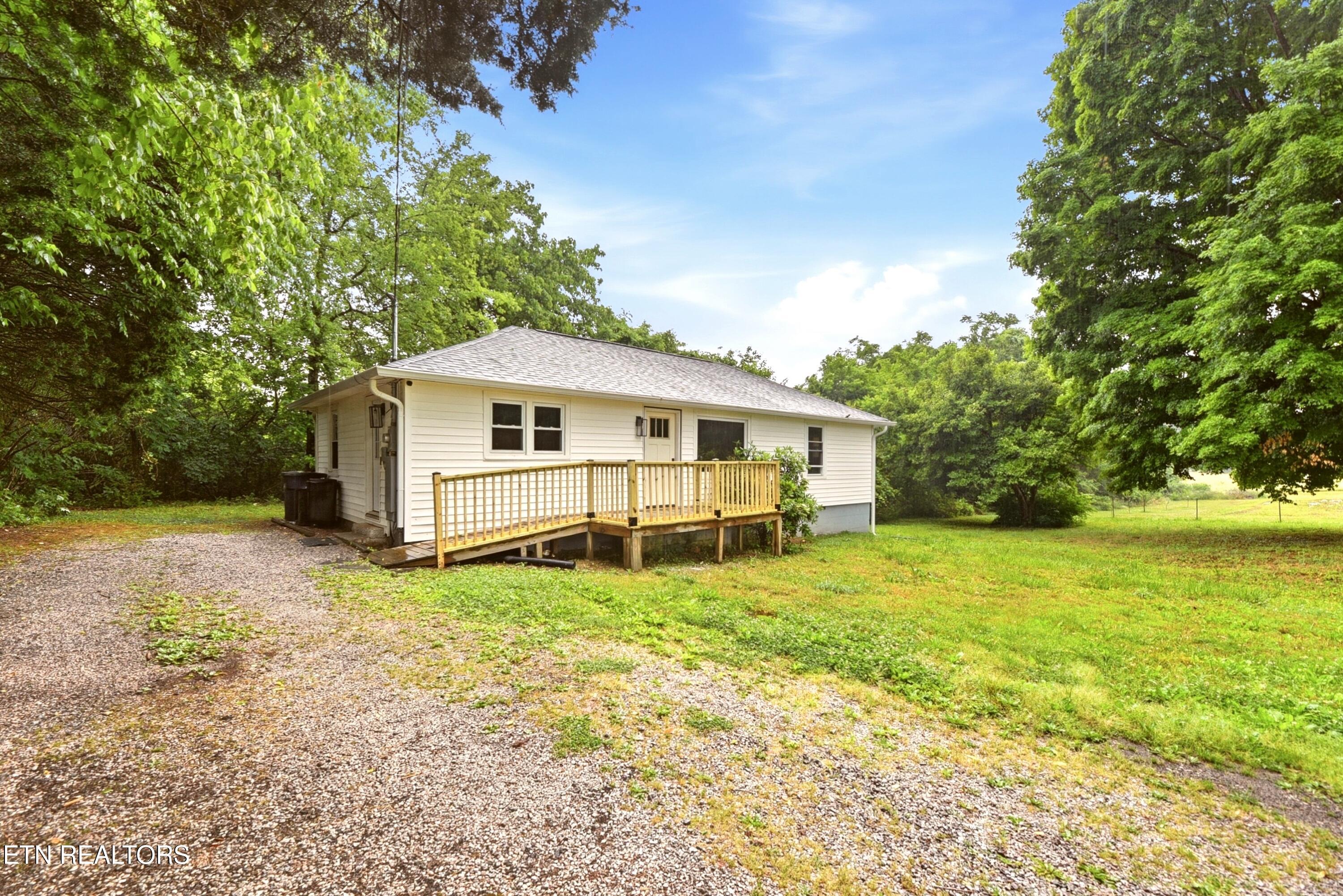 3530 Cunningham Rd