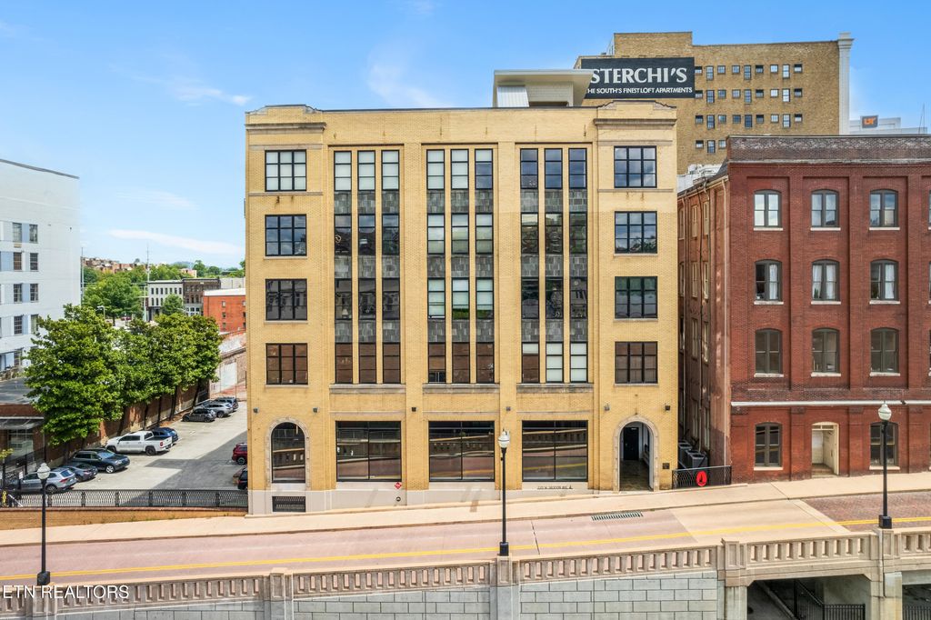 Photo of 220 W Jackson Ave #404, Knoxville, TN 37902 (MLS # 1317284)