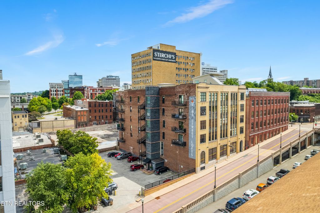 Photo of 220 W Jackson Ave #404, Knoxville, TN 37902 (MLS # 1317284)