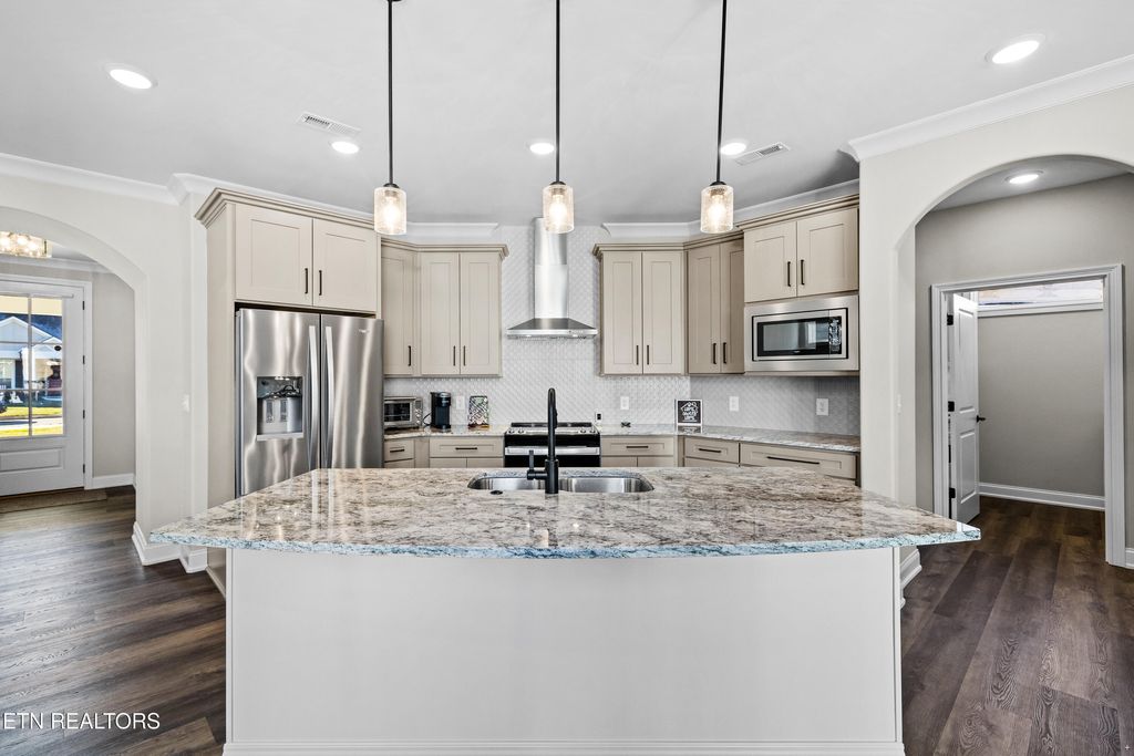 Photo of 511 Chestnut Place, Loudon, TN 37774 (MLS # 1316424)