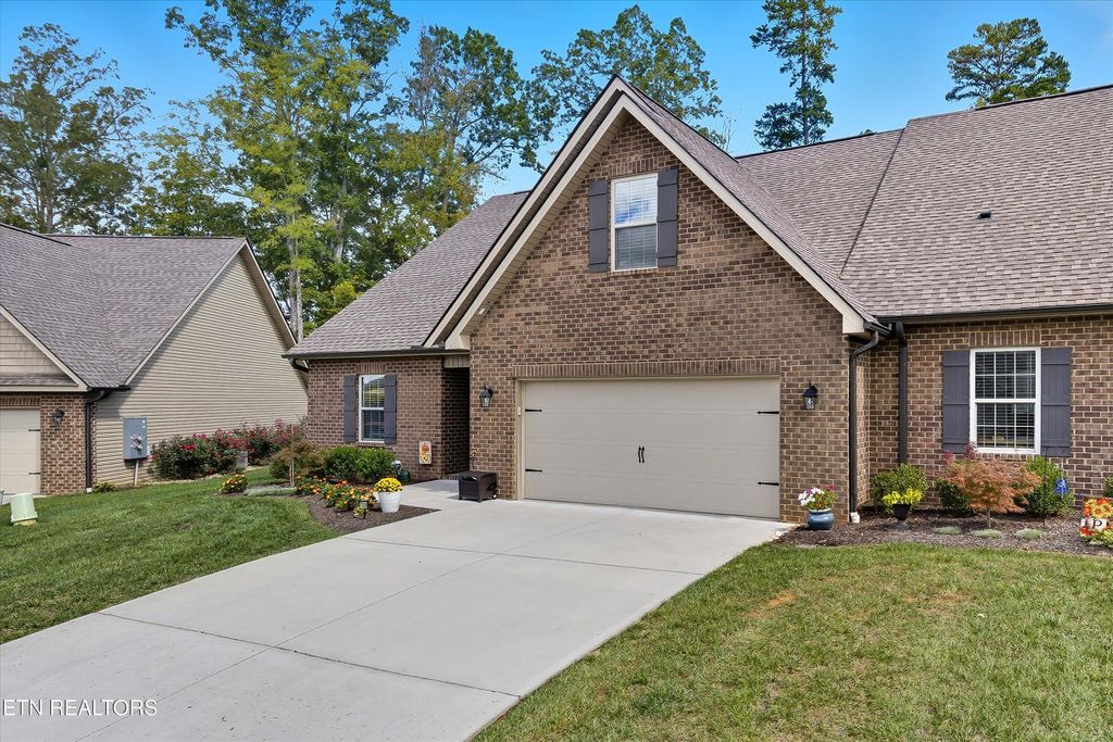 Photo of 7328 Willow Path Ln Ln, Knoxville, TN 37918 (MLS # 1317406)
