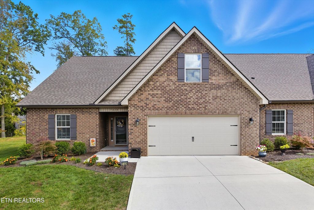 Photo of 7328 Willow Path Ln Ln, Knoxville, TN 37918 (MLS # 1317406)