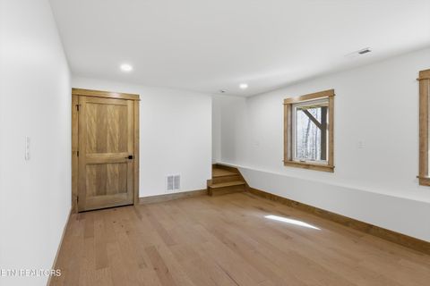 Tiny photo for 106 Fairway Circle, Townsend, TN 37882 (MLS # 1324616)