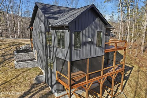 Tiny photo for 106 Fairway Circle, Townsend, TN 37882 (MLS # 1324616)