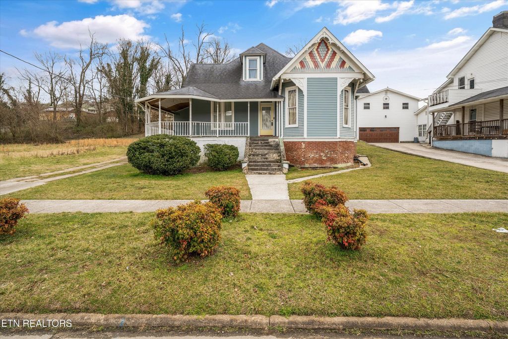 Photo of 116 N Kingston Ave, Rockwood, TN 37854 (MLS # 1289526)