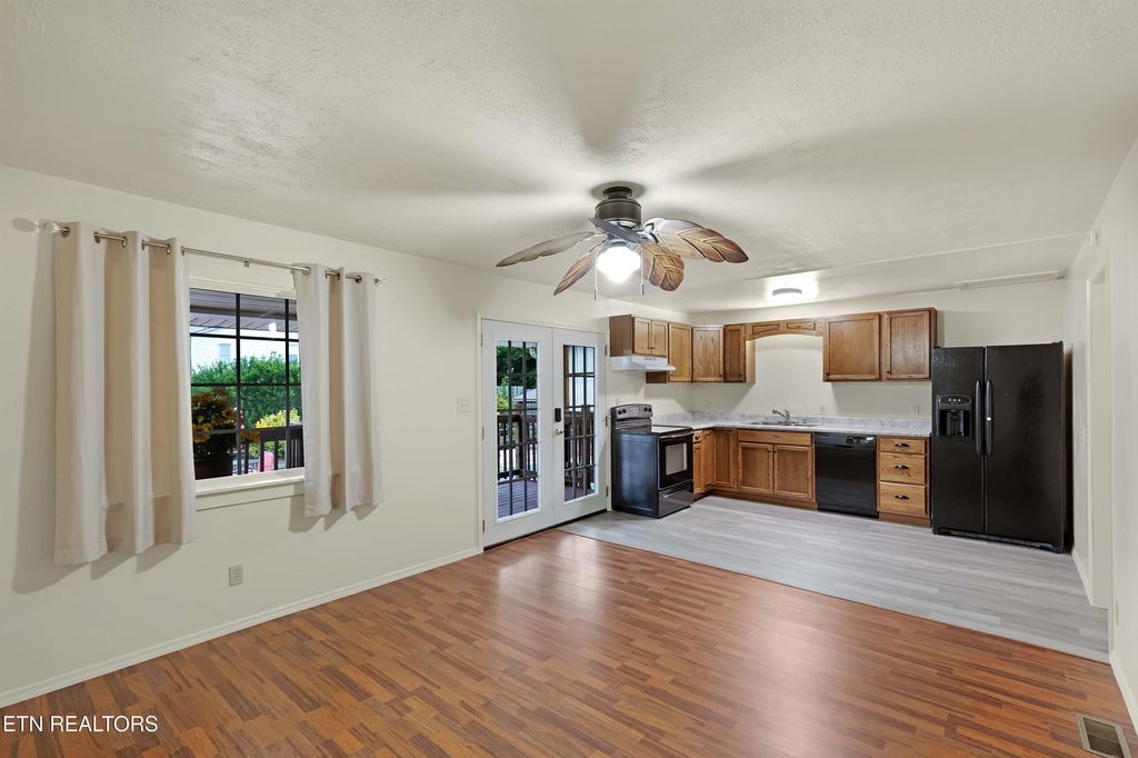 Photo of 103 Mahala Rd #B, Sweetwater, TN 37874 (MLS # 1304177)