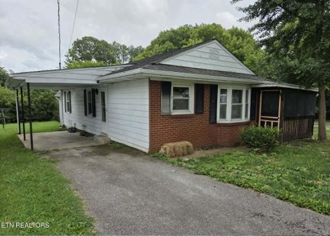 Tiny photo for 1514 Brown Ave, Jefferson City, TN 37760 (MLS # 1347993)