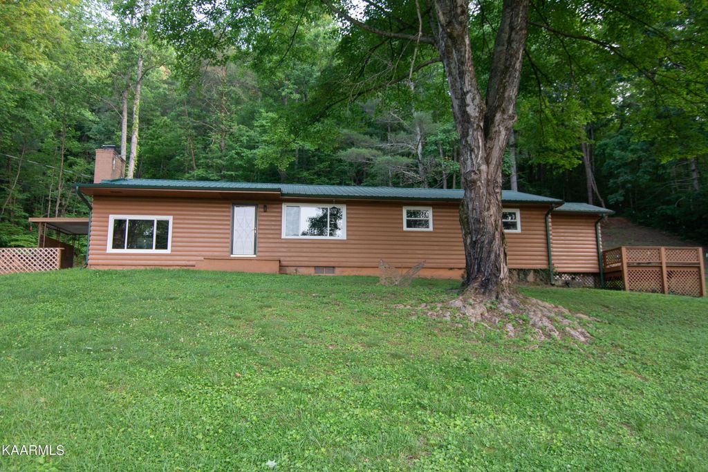 Photo of 414 Boat Gunnel Rd, Townsend, TN 37882 (MLS # 1225463)