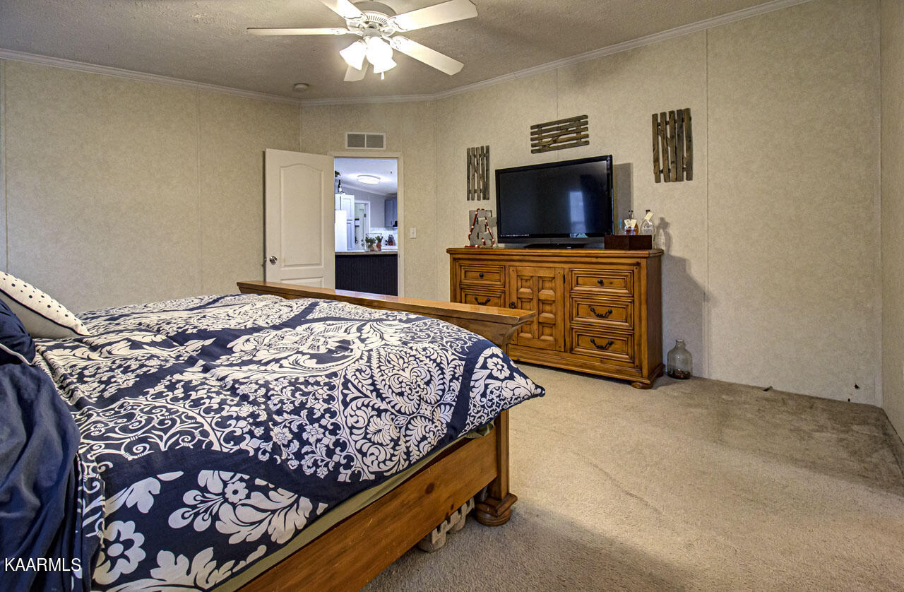 Photo 26 of 36 of 1126 Oakes Vista Way mobile home