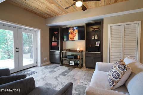 Tiny photo for 226 W Cove Drive, Greenback, TN 37742 (MLS # 1347070)