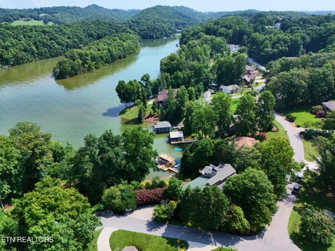Tiny photo for 226 W Cove Drive, Greenback, TN 37742 (MLS # 1347070)