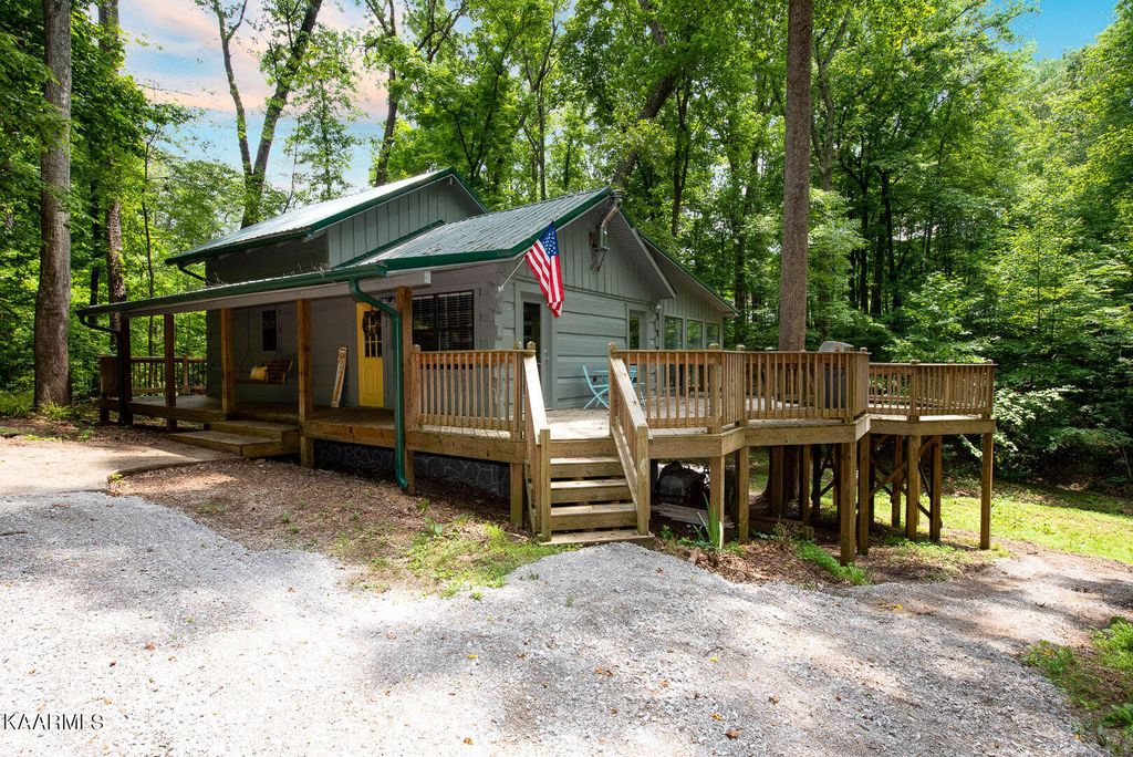 Photo of 4214 Gamble Lane, Walland, TN 37886 (MLS # 1229120)