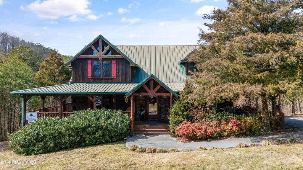 Photo of 1339 Zachary Thomas Lane, Sevierville, TN 37876 (MLS # 1330045)