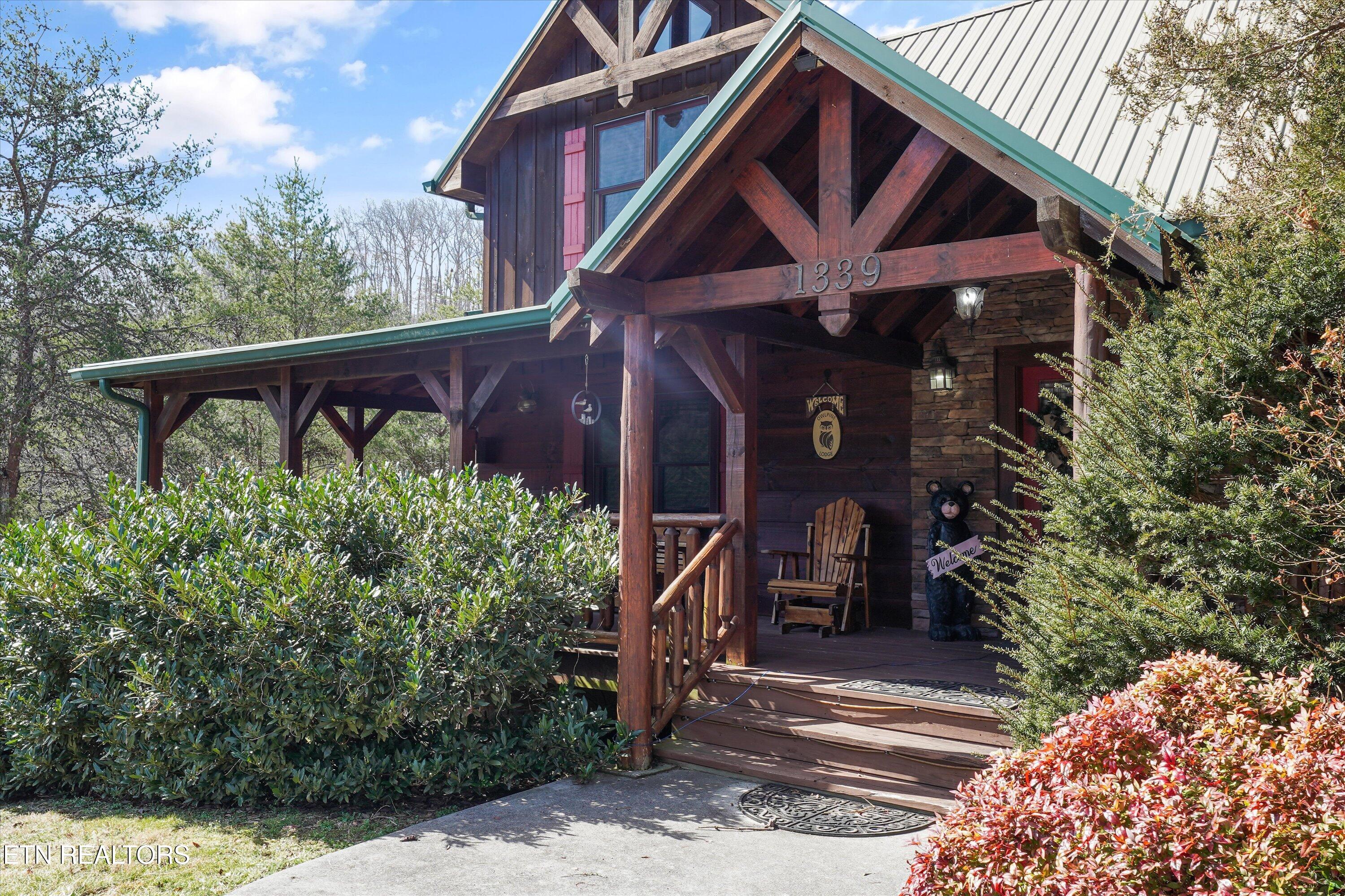 1339 Zachary Thomas Lane