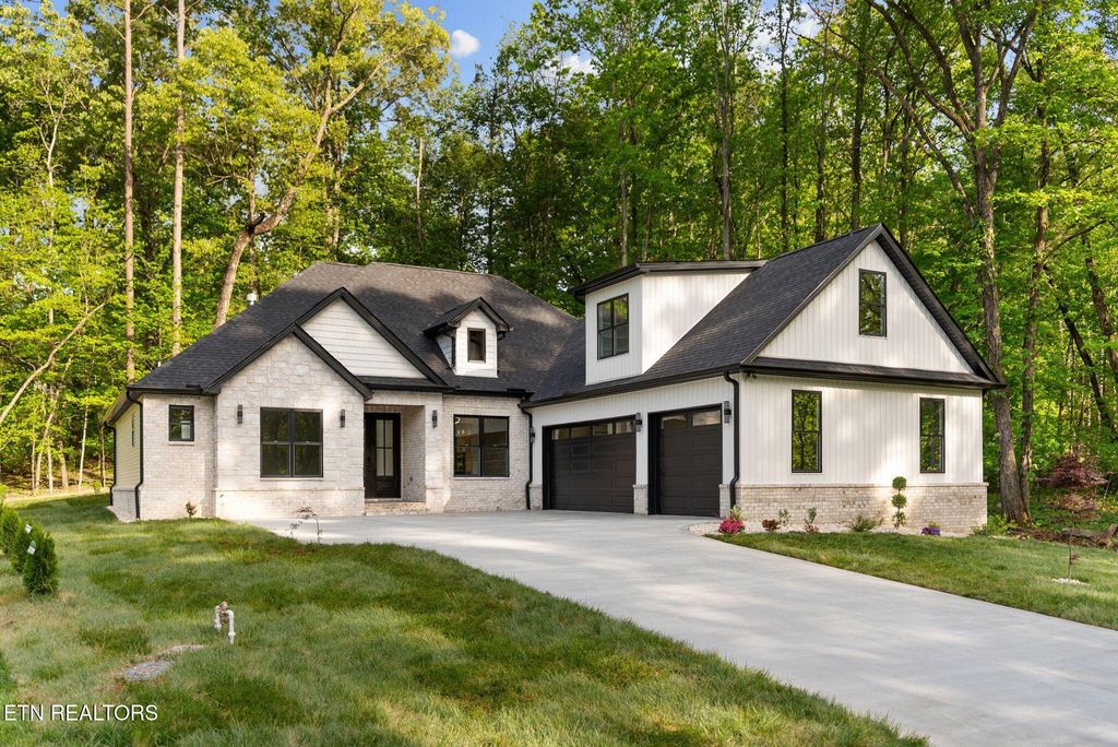 Photo of 231 Oostanali Way, Loudon, TN 37774 (MLS # 1337909)