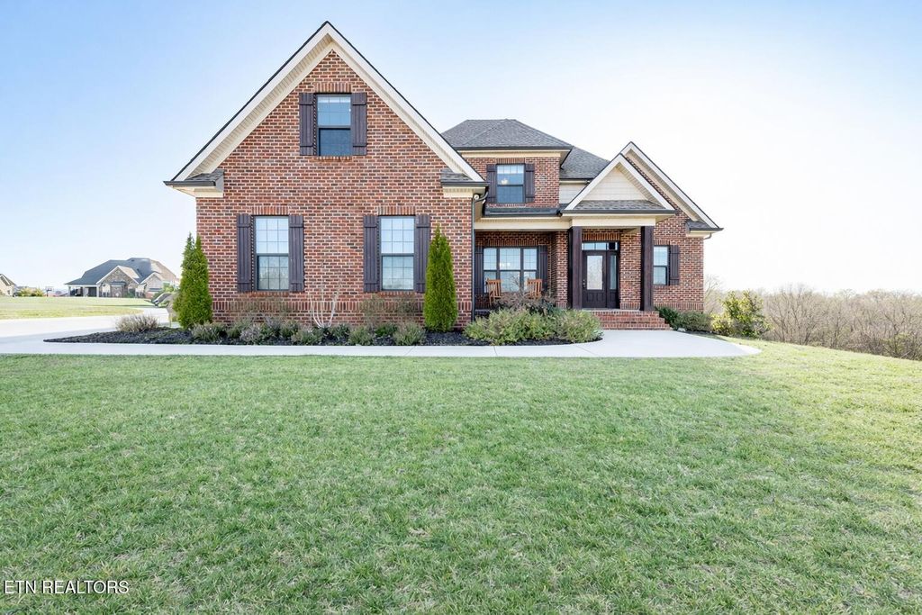 Photo of 1421 Edenbridge Drive, Alcoa, TN 37701 (MLS # 1330474)