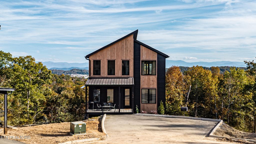 Photo of 1434 Reedmont Way, Sevierville, TN 37876 (MLS # 1340292)