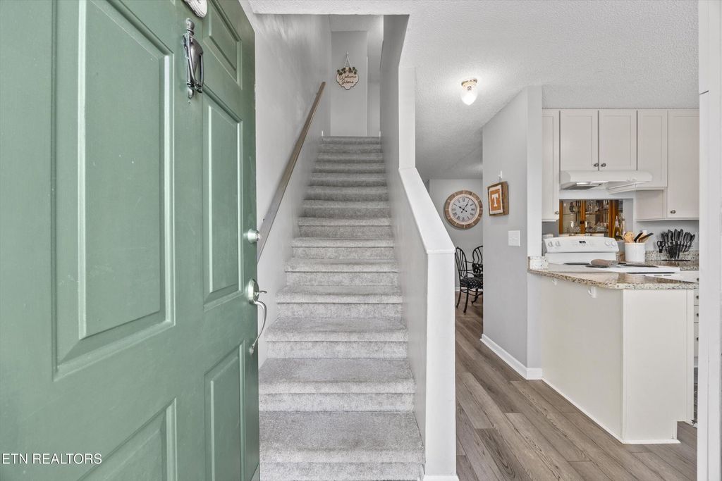 Photo of 613 Vose Rd #B, Alcoa, TN 37701 (MLS # 1303555)