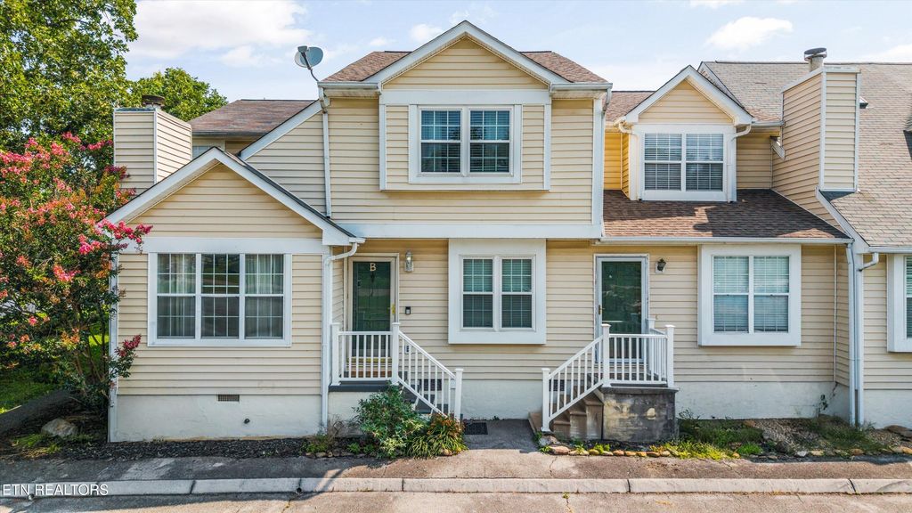 Photo of 613 Vose Rd #B, Alcoa, TN 37701 (MLS # 1303555)