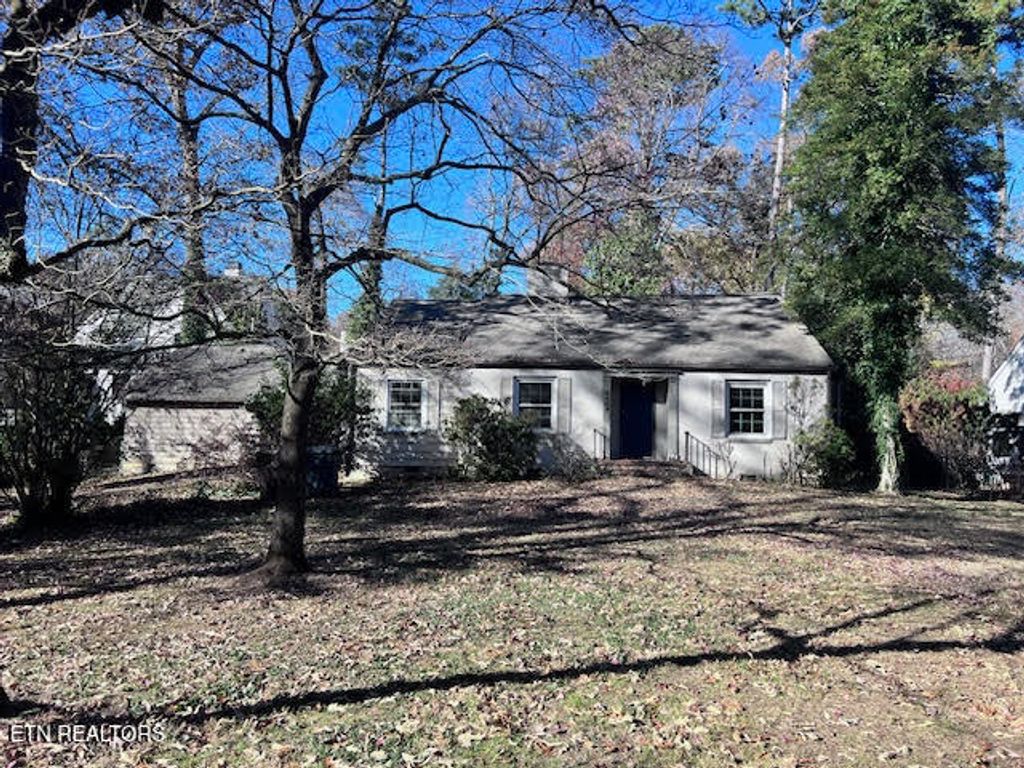 Photo of 4419 Dogwood Lane, Knoxville, TN 37919 (MLS # 1323179)