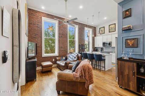 Tiny photo for 353 Ogden St #203, Knoxville, TN 37917 (MLS # 1320190)