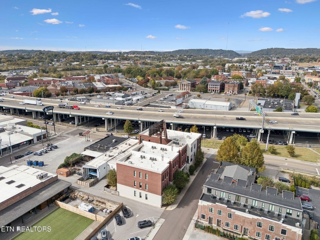 Photo of 353 Ogden St #203, Knoxville, TN 37917 (MLS # 1320190)