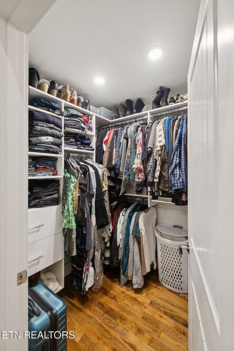 Tiny photo for 353 Ogden St #203, Knoxville, TN 37917 (MLS # 1320190)