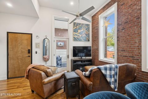 Tiny photo for 353 Ogden St #203, Knoxville, TN 37917 (MLS # 1320190)