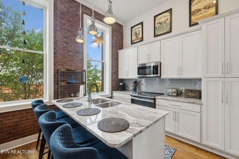 Tiny photo for 353 Ogden St #203, Knoxville, TN 37917 (MLS # 1320190)