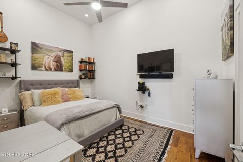 Tiny photo for 353 Ogden St #203, Knoxville, TN 37917 (MLS # 1320190)
