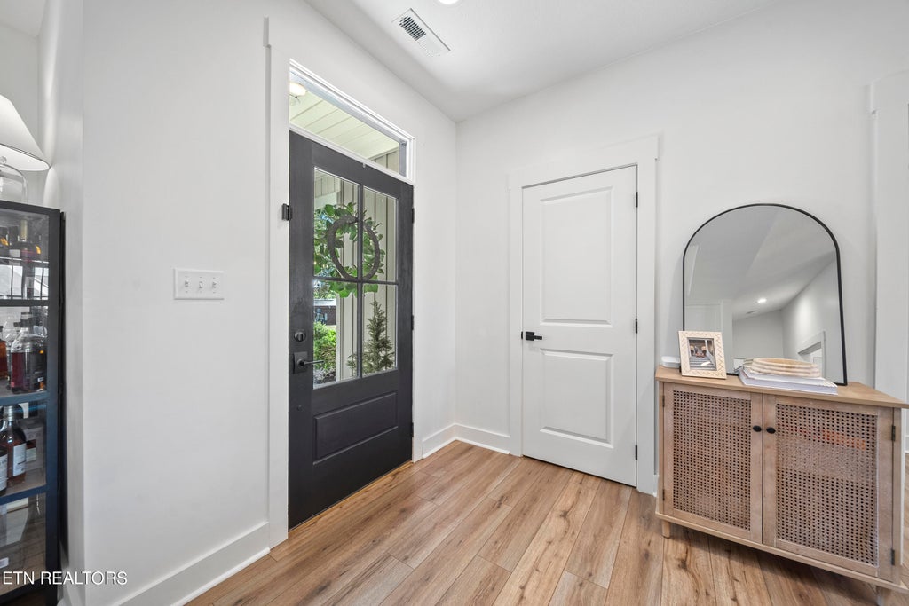 Photo of 1100 Walnut Branch Lane, Knoxville, TN 37922 (MLS # 1275389)