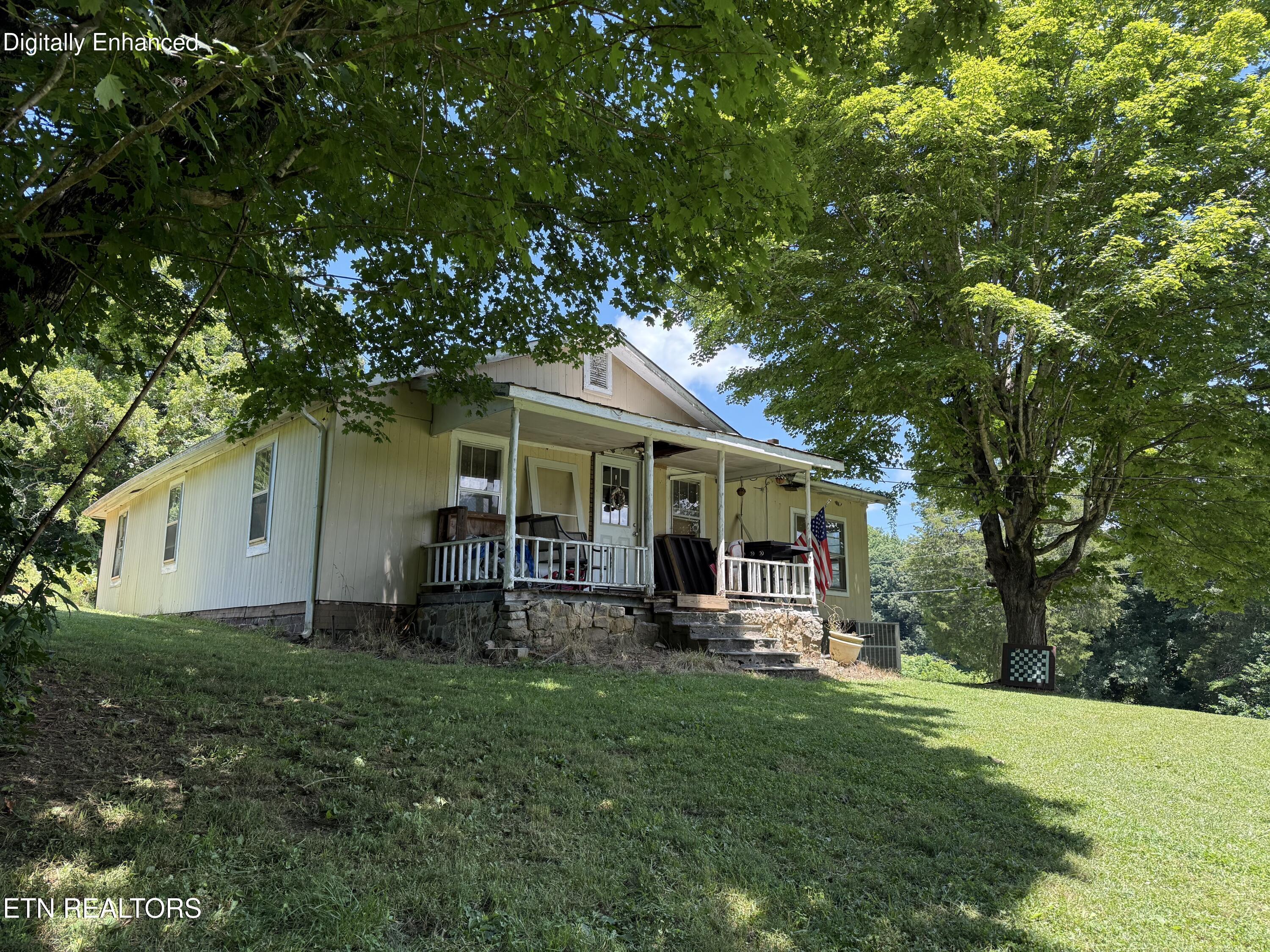 Photo 1 of 23 — 532 Harless Rd, Corryton, TN 37721