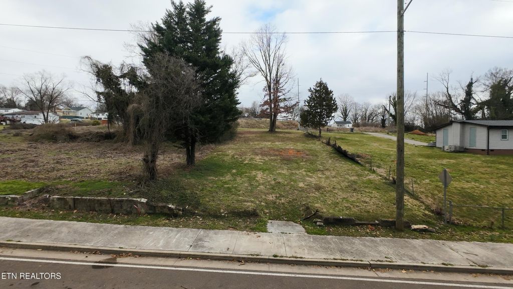 Photo of 2126 Tennessee Ave, Knoxville, TN 37921 (MLS # 1330413)