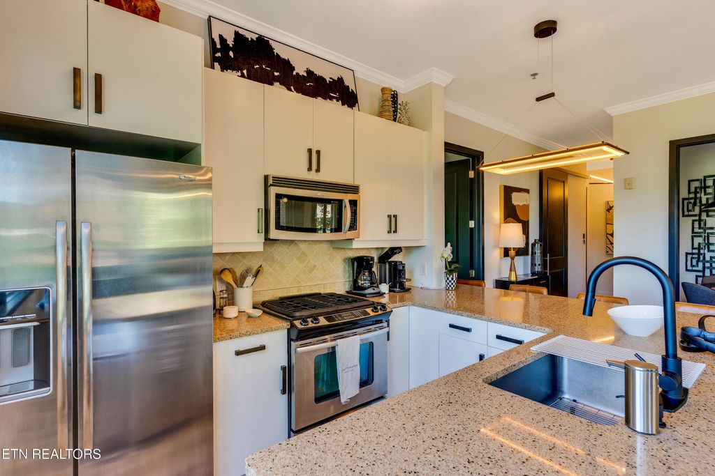 Photo of 200 Manufacturers Rd #APT 345, Chattanooga, TN 37405 (MLS # 1339618)
