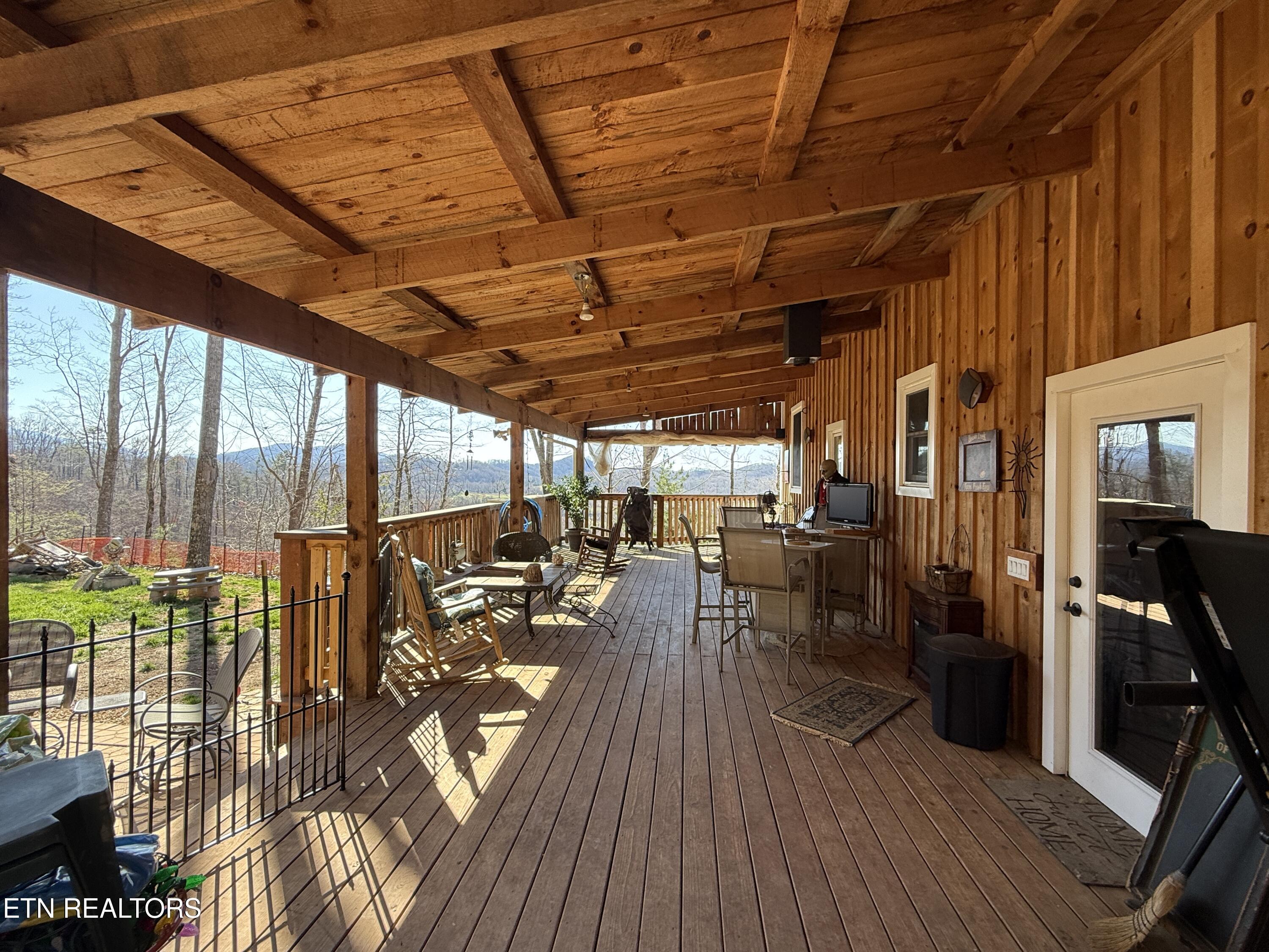 180 N Grand Country Drive