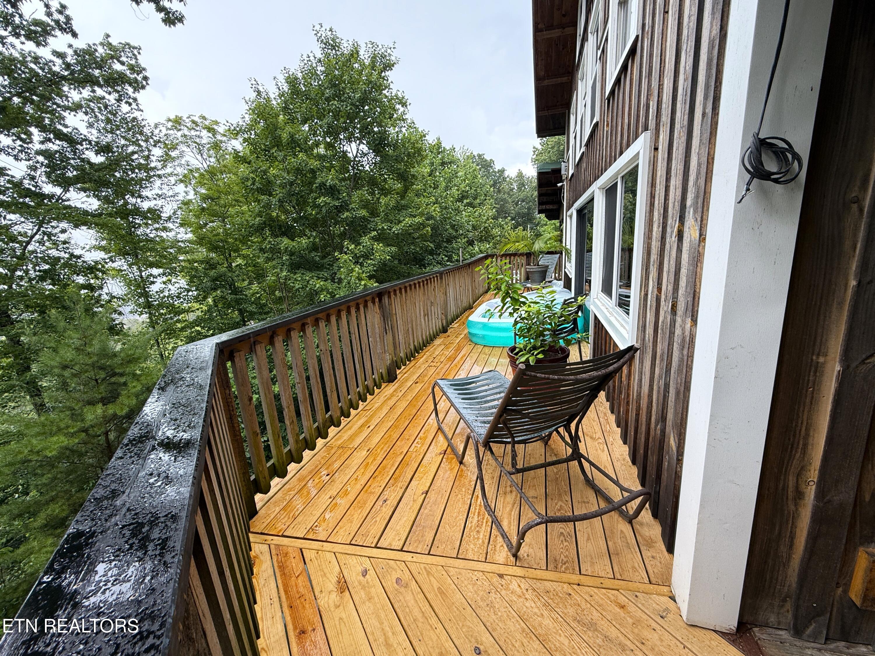 180 N Grand Country Drive