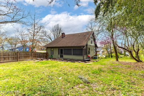 Tiny photo for 445 Chickamauga Ave, Knoxville, TN 37917 (MLS # 1333602)