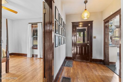 Tiny photo for 445 Chickamauga Ave, Knoxville, TN 37917 (MLS # 1333602)