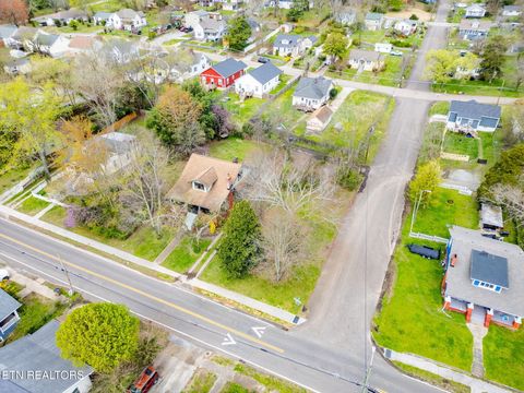 Tiny photo for 445 Chickamauga Ave, Knoxville, TN 37917 (MLS # 1333602)