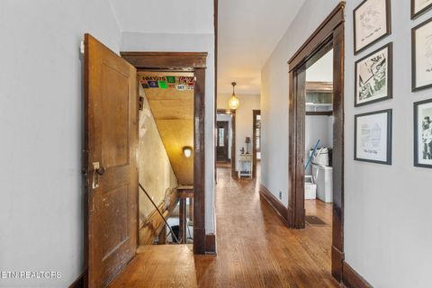 Tiny photo for 445 Chickamauga Ave, Knoxville, TN 37917 (MLS # 1333602)