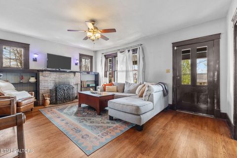 Tiny photo for 445 Chickamauga Ave, Knoxville, TN 37917 (MLS # 1333602)