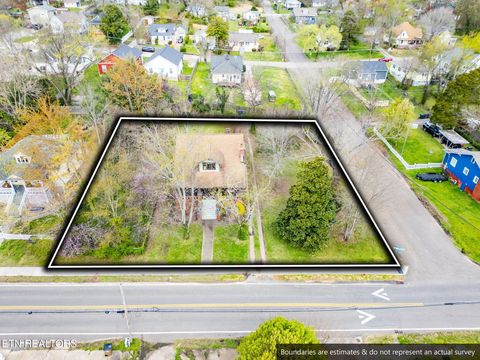 Tiny photo for 445 Chickamauga Ave, Knoxville, TN 37917 (MLS # 1333602)