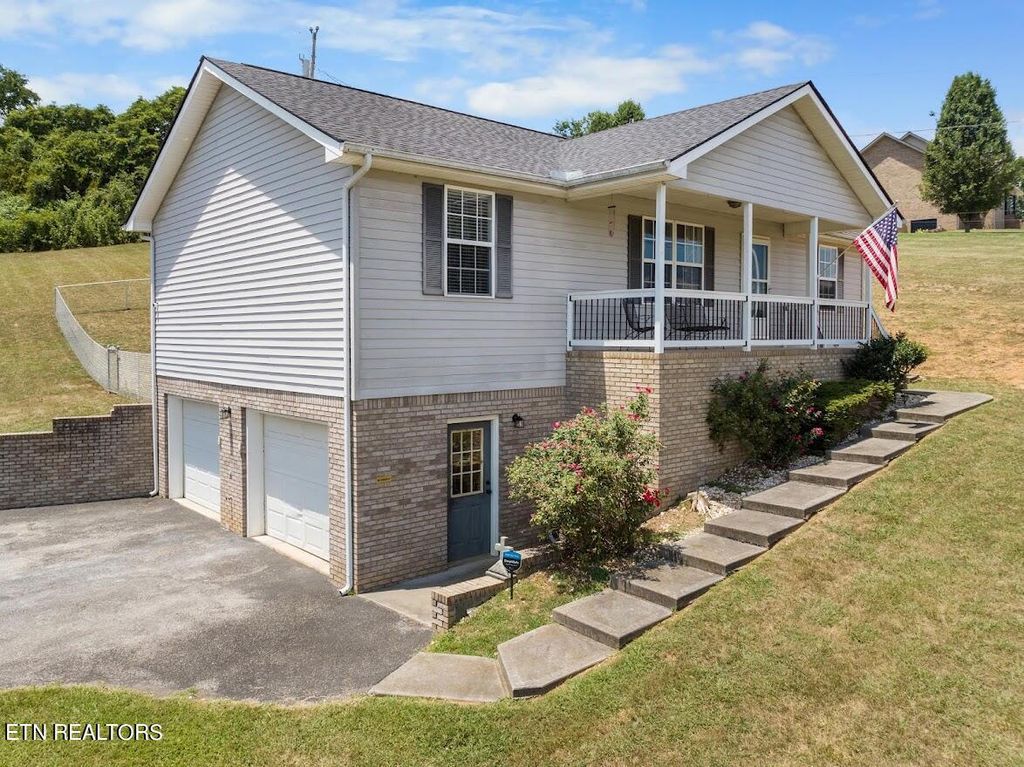 Photo of 111 Melissa Lane, New Tazewell, TN 37825 (MLS # 1269571)